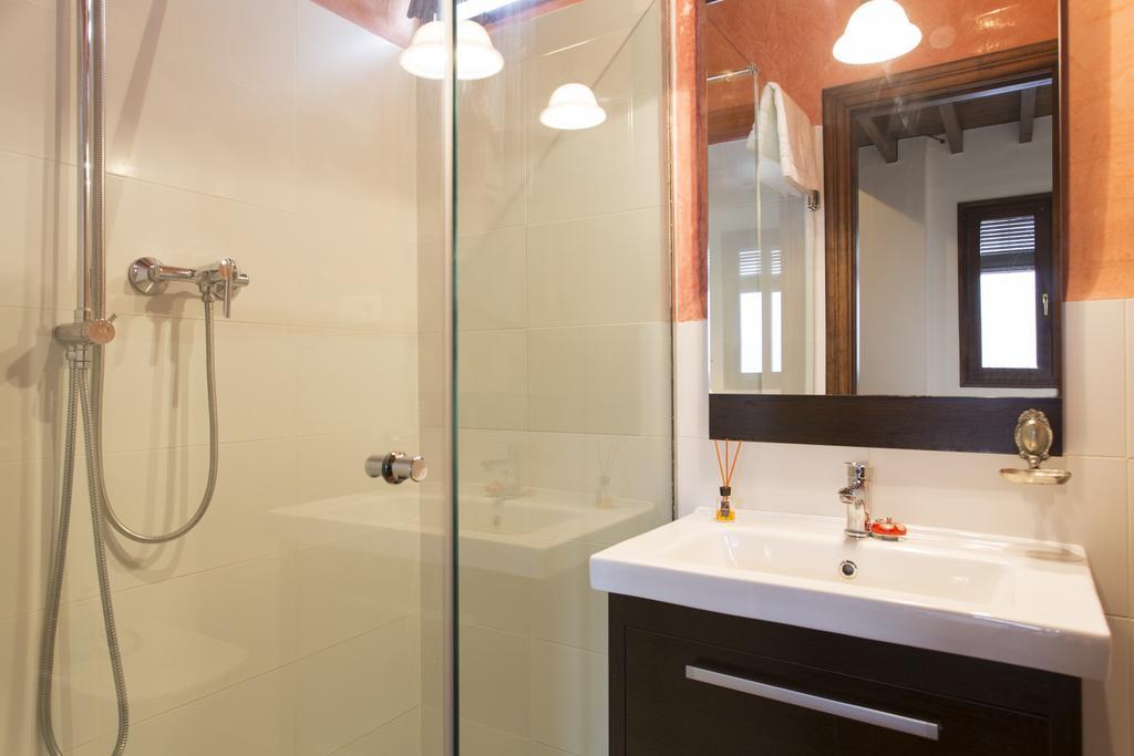 Apartamento Puerta Elvira Centro Free Parking Granada Exteriör bild